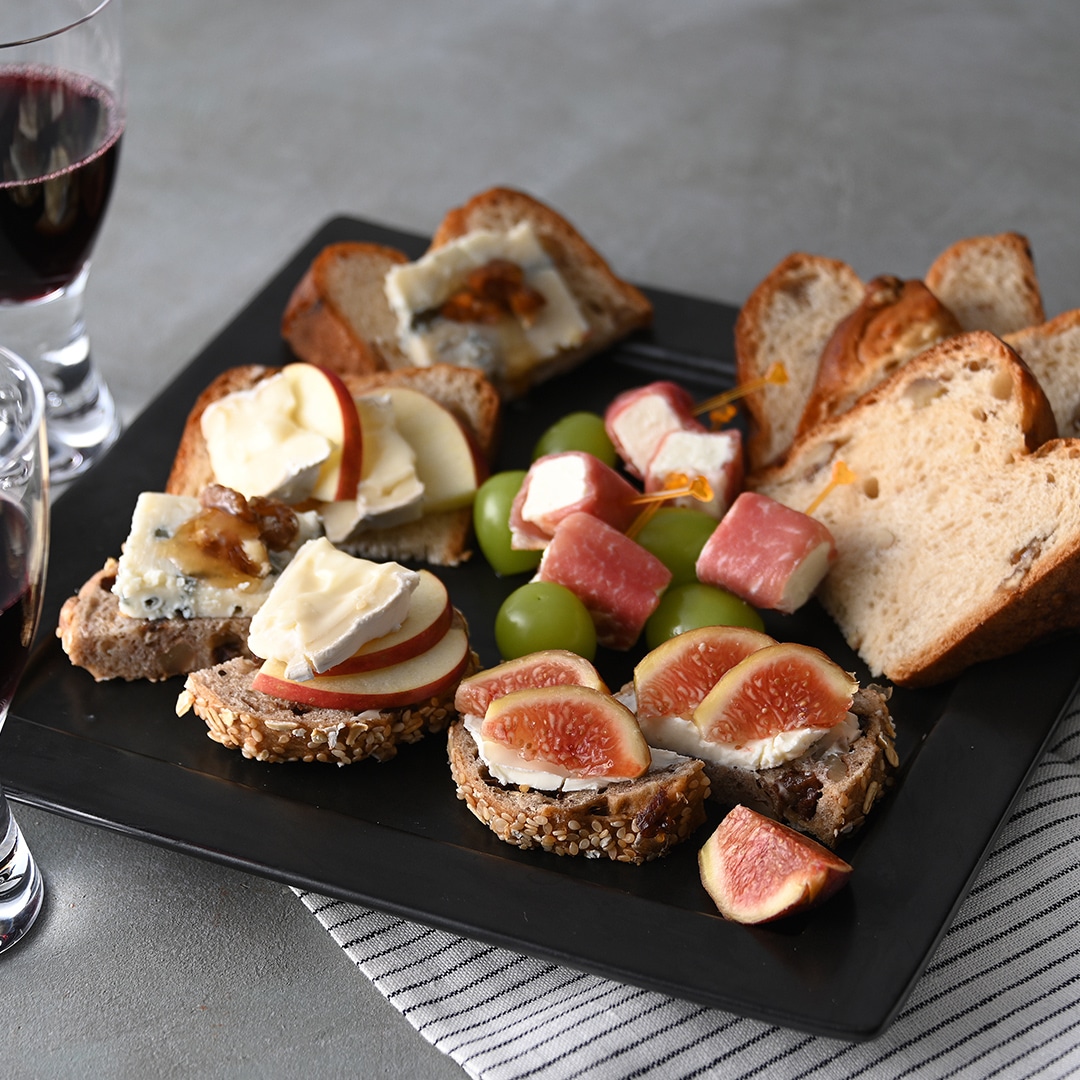 【お届けは11/30まで/送料込】バラエティブレッド&スイーツ *