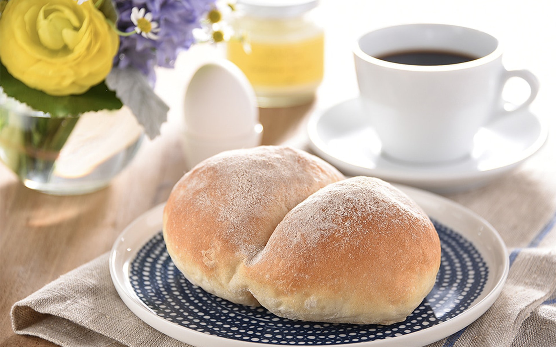 冷凍パンをおいしく解凍するコツとは？焼きたての味を自宅で楽しむ「おいしいお召し上がり方」