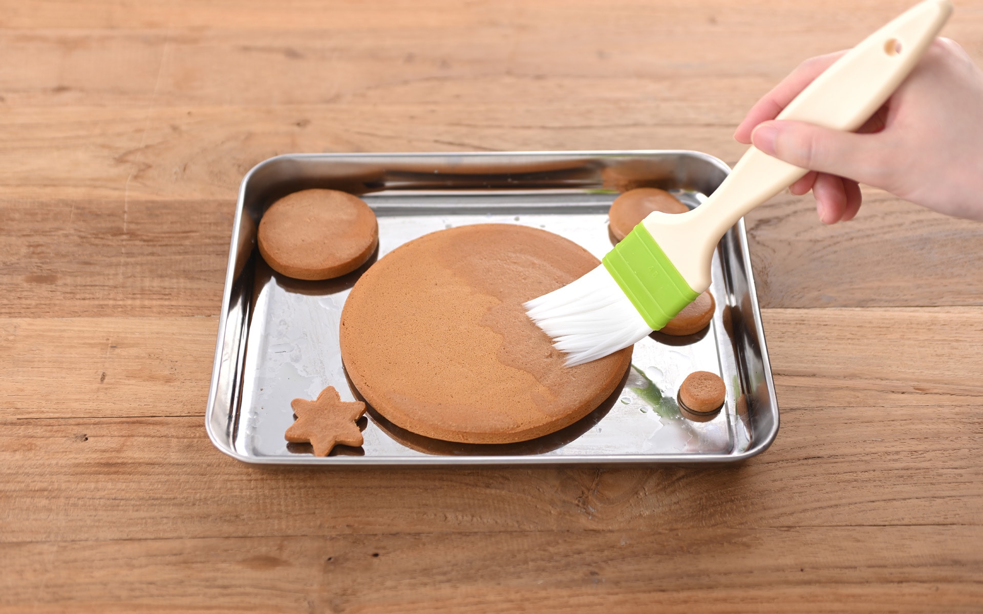 ヘクセンハウス（クリスマスツリーキット）を使って、たのしいアレンジレシピ（チョコがけクッキー＆グラノーラ）